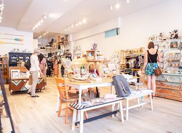 canada/montreal/mile-end/shop/boutique-locolocal
