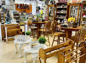 mississippi/grenada/shop/broken-pot-vendor-mall