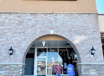 indiana/southwest-indiana/shop/trend-clothing