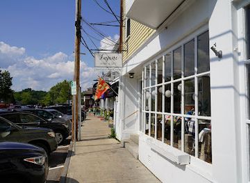 new-hampshire/lake-winnipesaukee/shop/lupine