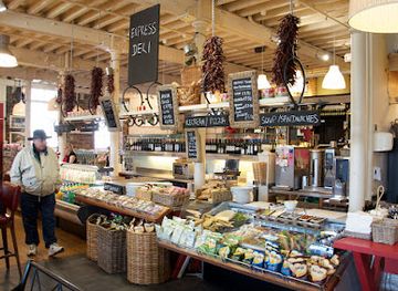 ireland/county-cork/shop/blarney-woollen-mills