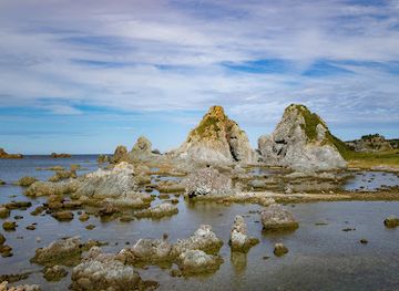 japan/sado/shop/meotoiwa