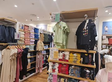 thailand/surat-thani/shop/uniqlo-central-suratthani