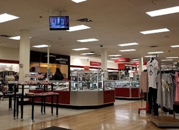 massachusetts/waltham/shop/t-j-maxx