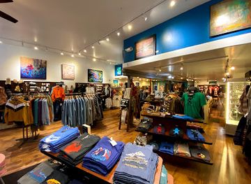 montana/whitefish-mountain-resort/shop/chill-clothing-company