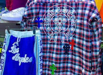 uganda/rwenzori-mountains-national-park/shop/yeda-code-boutique