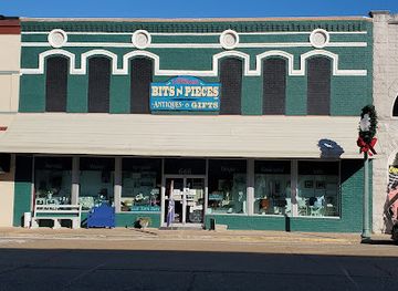 mississippi/the-flatwoods/shop/bits-n-pieces-llc-antique-mall