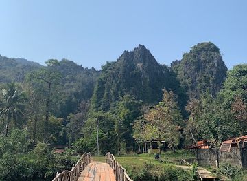 laos/vang-vieng-karst-landscape/shop/tham-chang