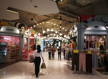 thailand/rayong/shop/laem-thong-department-store