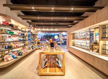 costa-rica/jaco/shop/dreamland-sunglasses-beachwear-jaco