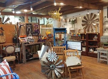 texas/lubbock/shop/wild-west-vintage-decor