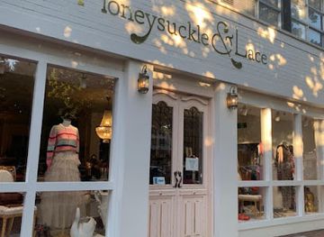 australia/canberra/shop/honeysuckle-and-lace