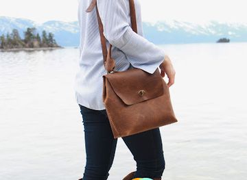 montana/flathead-lake/shop/beargrass-leather
