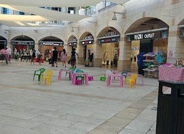 israel/herzliya/shop/azrieli-outlet-mall-herzelia