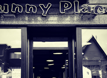 belgium/hoge-kempen-national-park/shop/funny-place-jeans-store