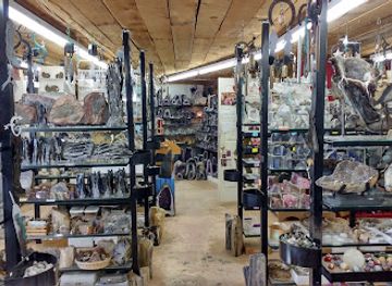 colorado/pagosa-springs/shop/rainbow-gift-shop