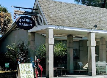 south-carolina/charleston-beaches/shop/patina-market