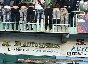 sierra-leone/freetown/shop/team-barrie-boutique