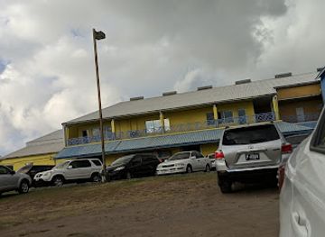 saint-kitts-and-nevis/gingerland/shop/courts-nevis-ltd