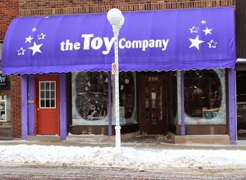michigan/st-joseph/shop/the-toy-company
