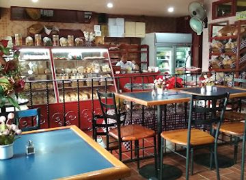 philippines/mimaropa/shop/cafe-ole-bakeshop