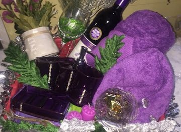 dominica/soufriere-bay/shop/golden-gifts