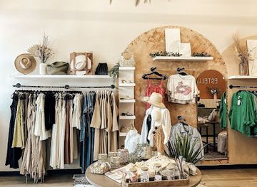 michigan/holland/shop/estella-rose-fashion