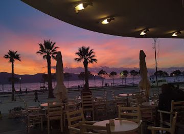 albania/vlora-coast/shop/bonaparte