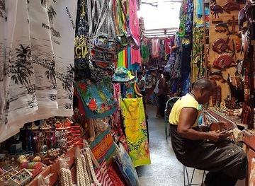 saint-lucia/anse-la-raye-quarter/shop/la-place-carenage