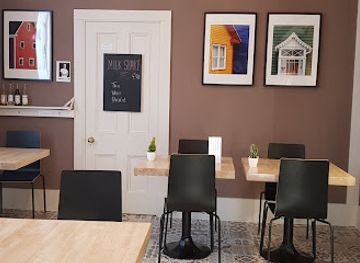 saint-pierre-and-miquelon/saint-pierre-ferry-terminal/shop/roc-cafe