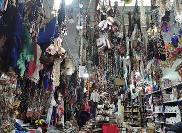 algeria/gueltara/shop/magasin-d-objets-souvenir