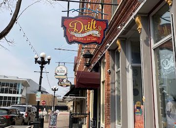 wisconsin/la-crosse/shop/tj-s-la-crosse-shop