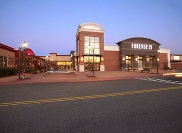 virginia/newport-news/shop/patrick-henry-mall