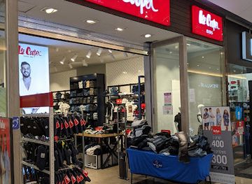 israel/acre/acre-marina/shop/lee-cooper