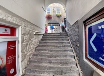 guernsey/st-martin/shop/candy-shop