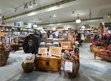 california/yosemite-national-park/shop/the-ahwahnee-gift-shop