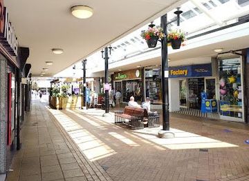 united-kingdom/leeds/attraction/charter-walk-shopping-centre