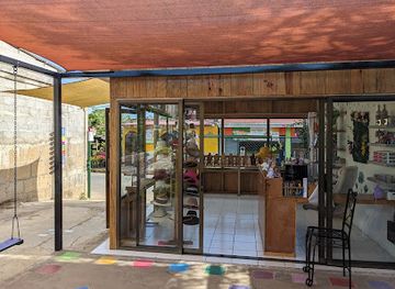 nicaragua/apoyo-lagoon/shop/karito-linda-creaciones