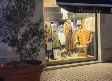 france/tours/place-plumereau/shop/miraculeuse