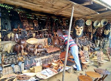 malawi/southern-region/shop/craft-market