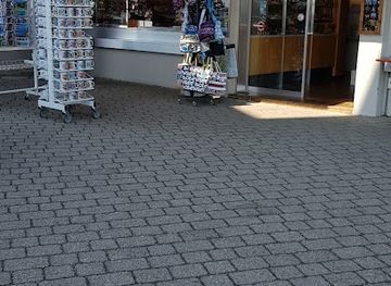 austria/vorarlberg/shop/souvenirladen