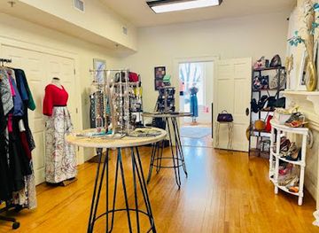 virginia/lynchburg/shop/sylvia-s-boutique