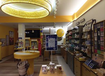 slovenia/portoroz/shop/trgovina-l-occitane-portoroz