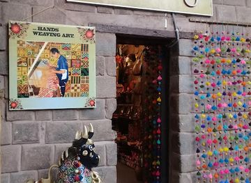 peru/cusco-region/shop/textiles-pomataylla