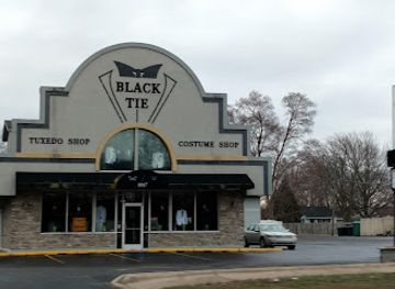 michigan/mount-pleasant/shop/black-tie-tuxedo-costume-shop