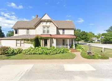 iowa/backbone-state-park/shop/thymeless-treasures