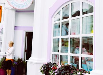 michigan/mackinac-island/shop/pink-pony-club