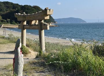 japan/naoshima-island/shop/benesse-house-area-east-gate
