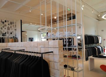 italy/marche/shop/lardini-factory-store
