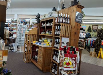 tennessee/cades-cove/shop/pigeon-forge-traders-gift-shop